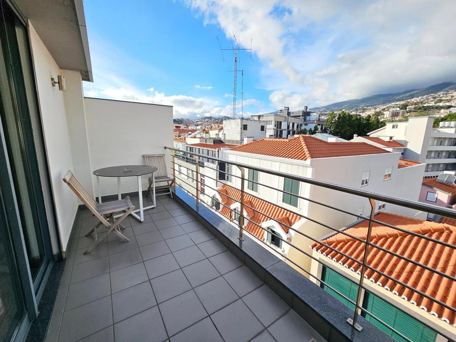 Anadia Atrium Apartment Funchal  Bagian luar foto